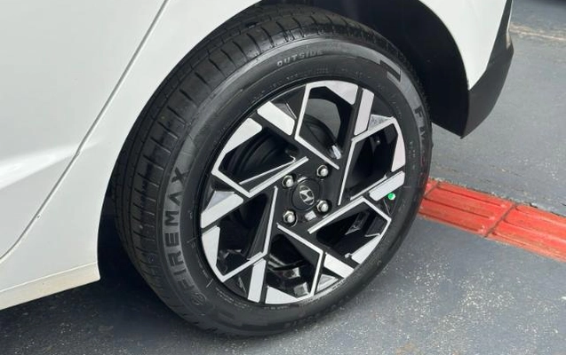 imagem-https://www.socarrao.com.br/sc-vehicle-images-prod/3733628/1788963126369-1788960982019.9.jpg