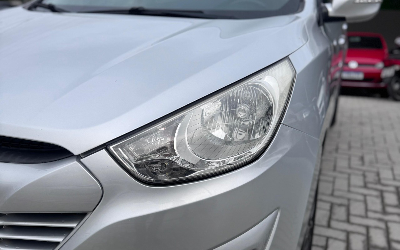 imagem-https://www.socarrao.com.br/sc-vehicle-images-prod/3733676/1788963448500-SU1HLTIwMjYwOTAzLVdBMDA5Mi5qcGc.jpg