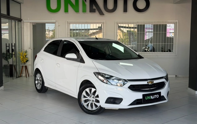 imagem-https://www.socarrao.com.br/sc-vehicle-images-prod/3733754/1788963763498-003_5f9017ed6b9fd336a39fef410540ec35.jpeg