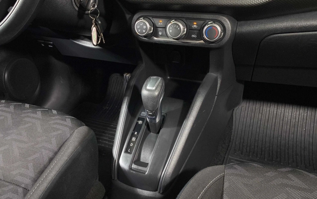 imagem-https://www.socarrao.com.br/sc-vehicle-images-prod/3734033/1788964844676-003_25e76343083aed1395b63d324c3b7f95.jpg