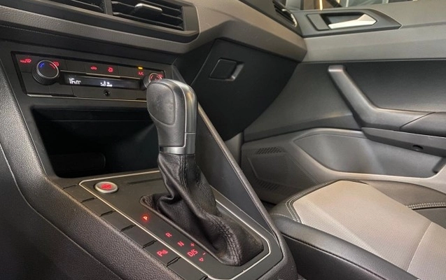imagem-https://www.socarrao.com.br/sc-vehicle-images-prod/3734083/1788976165227-640_480_volkswagen-virtus-200-tsi-comfortline-flex-aut-20-20-ef4934-8.jpg