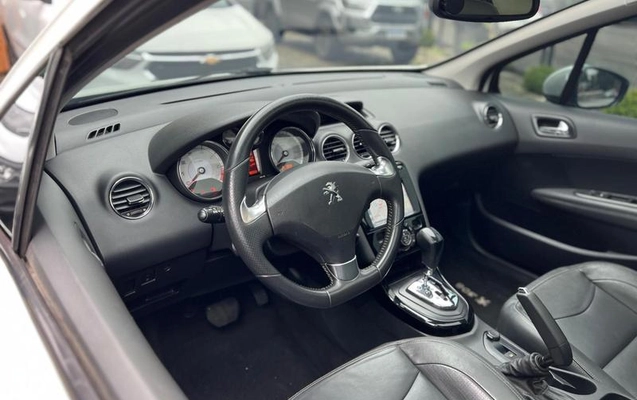 imagem-https://www.socarrao.com.br/sc-vehicle-images-prod/3734138/1789221826434-8435960_15_B_99e523708f.jpeg