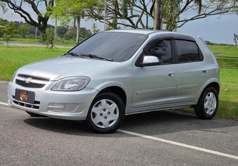 Chevrolet Celta 2015 Prata — foto 1 de 3