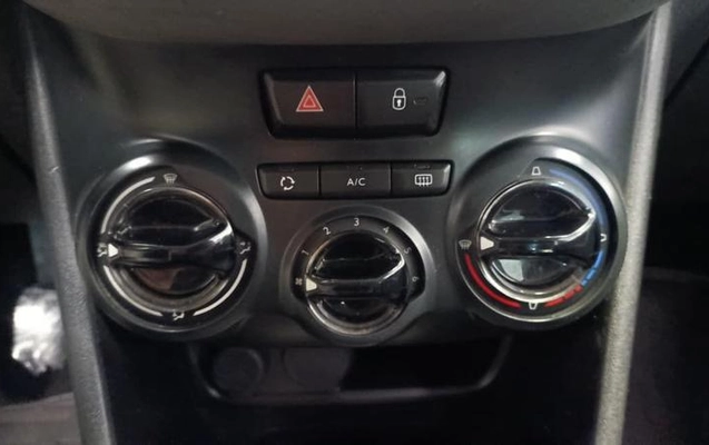 imagem-https://www.socarrao.com.br/sc-vehicle-images-prod/3734183/1788987801427-8338747_19_B_16b8fb04e8.jpeg