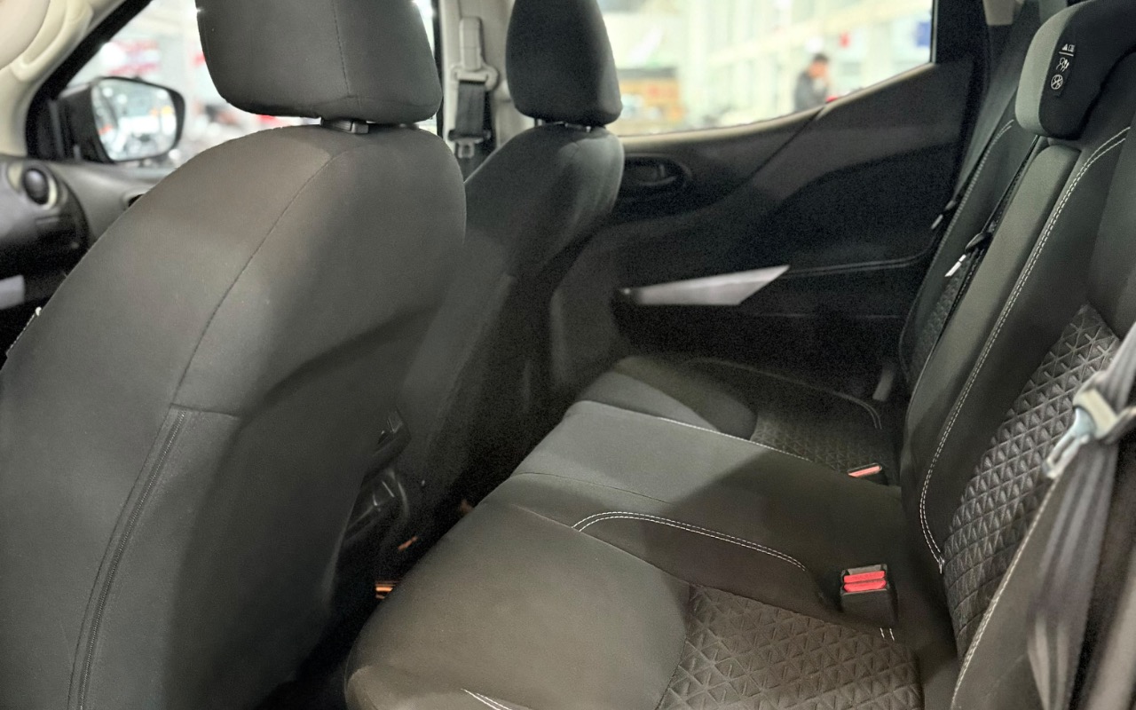 imagem-https://www.socarrao.com.br/sc-vehicle-images-prod/3734199/1788965732519-ZmI0ODkyNDktYThjZi00YTQ2LTk2MTMtMmNlMjY2OWU1ZjdhLmpwZWc.jpeg