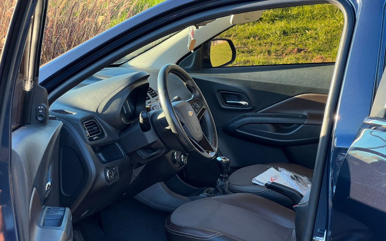 imagem-https://www.socarrao.com.br/sc-vehicle-images-prod/3734201/1788965765251-V2hhdHNBcHAgSW1hZ2UgMjAyNi0wOS0wNCBhdCAxMC4xNi4xMyAoNSkuanBlZw.jpeg