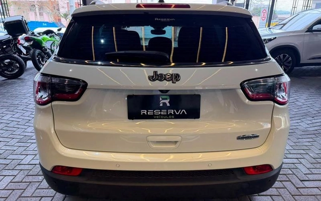 imagem-https://www.socarrao.com.br/sc-vehicle-images-prod/3734248/1789394120280-7731902_3_B_f09d520c16.jpeg
