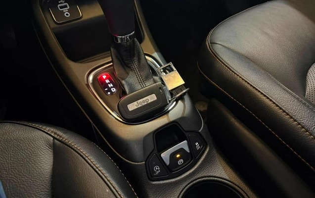 imagem-https://www.socarrao.com.br/sc-vehicle-images-prod/3734248/1789394120284-7731902_14_B_0bf416db50.jpeg