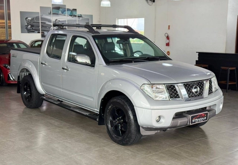 Nissan Frontier 2011 Prata — foto 1 de 3