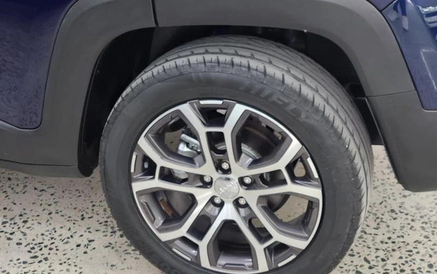 imagem-https://www.socarrao.com.br/sc-vehicle-images-prod/3734300/1788966050121-8444121_9_B_946d01b5d9.jpeg