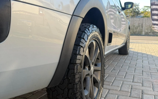 imagem-https://www.socarrao.com.br/sc-vehicle-images-prod/3734605/1788967137650-V2hhdHNBcHAgSW1hZ2UgMjAyNi0wOS0wOCBhdCAyMC4yMS4zOCAoNSkuanBlZw.jpeg