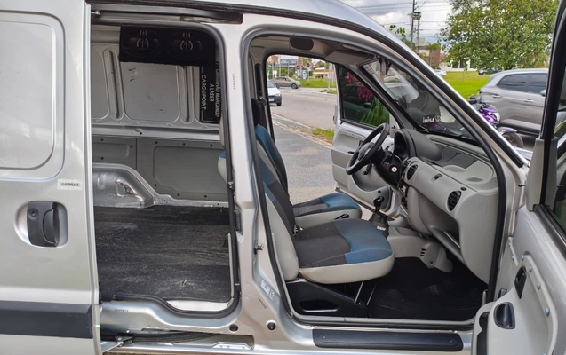 imagem-https://www.socarrao.com.br/sc-vehicle-images-prod/3734866/1789159163589-V2hhdHNBcHAgSW1hZ2UgMjAyNi0wOS0xMSBhdCAxNy4yNC4xMSAoNCkuanBlZw.jpeg