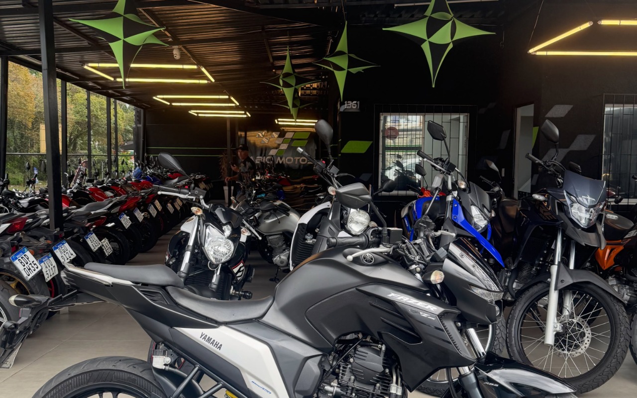 YAMAHA FZ25 250 FAZER FLEX 2023 Preto — foto 1 de 3