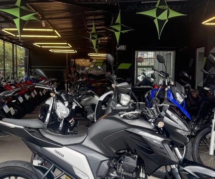 YAMAHA FZ25 250 FAZER FLEX 2023 Preto — foto 1 de 3