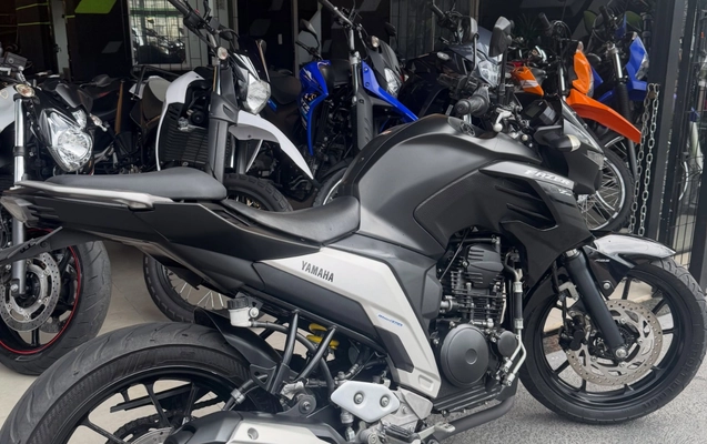 imagem-https://www.socarrao.com.br/sc-vehicle-images-prod/3734906/1788968327568-Nzk1NDMwNjU2XzE4MTI0MTQ4MjM5ODQyMjQ4XzM2MDIyNDE4NTc1NDM3NjM4MDNfbi5qcGc.jpg