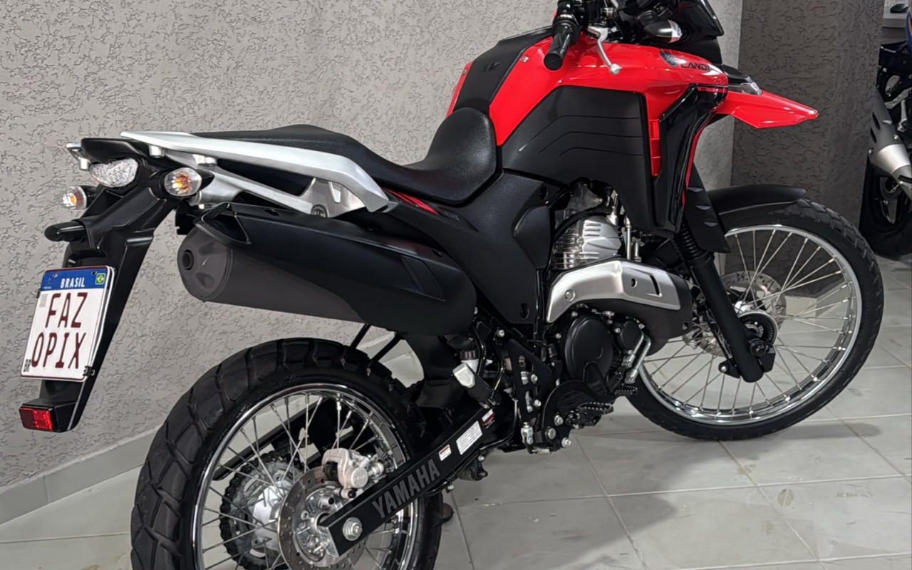 imagem-https://www.socarrao.com.br/sc-vehicle-images-prod/3735035/1788968514727-V2hhdHNBcHAgSW1hZ2UgMjAyNi0wOS0wOCBhdCAxNy4xNS41NC5qcGVn.jpeg