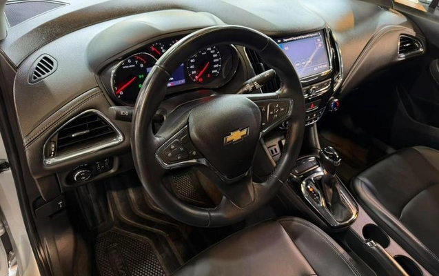 imagem-https://www.socarrao.com.br/sc-vehicle-images-prod/3735076/1789564037618-8459954_12_B_216abe2261.jpeg