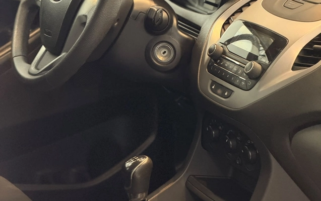 imagem-https://www.socarrao.com.br/sc-vehicle-images-prod/3735193/1788968938588-V2hhdHNBcHAgSW1hZ2UgMjAyNi0wOS0wOCBhdCAxMC4zMi40NSAoMSkuanBlZw.jpeg