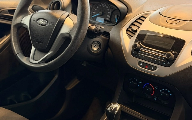 imagem-https://www.socarrao.com.br/sc-vehicle-images-prod/3735193/1788968938758-V2hhdHNBcHAgSW1hZ2UgMjAyNi0wOS0wOCBhdCAxMC4zMi40Ny5qcGVn.jpeg