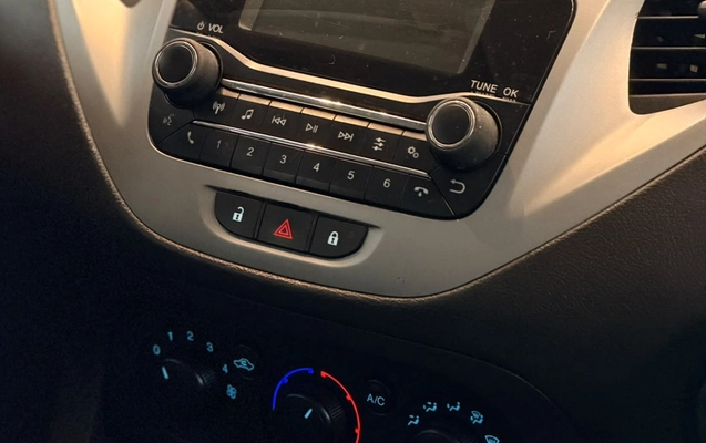 imagem-https://www.socarrao.com.br/sc-vehicle-images-prod/3735193/1788968938848-V2hhdHNBcHAgSW1hZ2UgMjAyNi0wOS0wOCBhdCAxMC4zMi40NyAoMikuanBlZw.jpeg