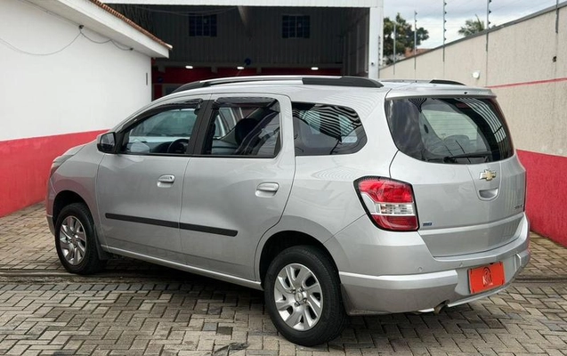 imagem-https://www.socarrao.com.br/sc-vehicle-images-prod/3735196/1790109161326-8459951_14_B_9e755bc0b0.jpeg