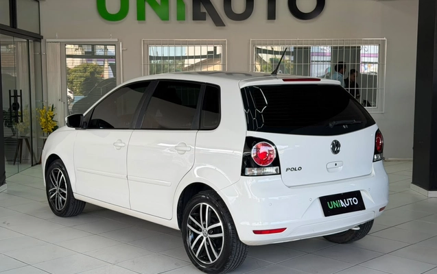 imagem-https://www.socarrao.com.br/sc-vehicle-images-prod/3735325/1788969394828-003_d61a81b9e5725b0d922630e5689c770c.jpeg