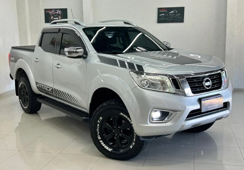 Nissan Frontier 2017 Prata — foto 1 de 3