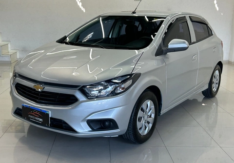 Chevrolet Onix 2019 Prata — foto 1 de 3