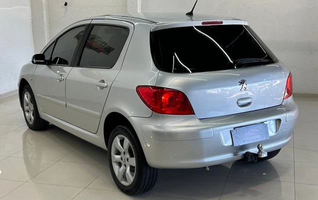 imagem-https://www.socarrao.com.br/sc-vehicle-images-prod/3735435/1788969699159-88f6b0d1-5fa5-4f5e-831b-9e241a0f0015.jpeg