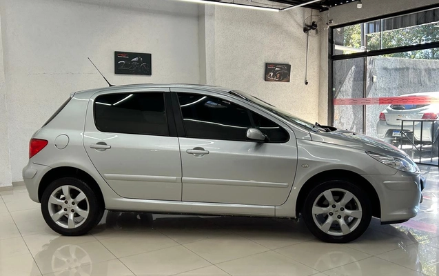 imagem-https://www.socarrao.com.br/sc-vehicle-images-prod/3735435/1788969699161-50da1500-9d32-4b8a-b83a-9ade5121fd5b.jpeg