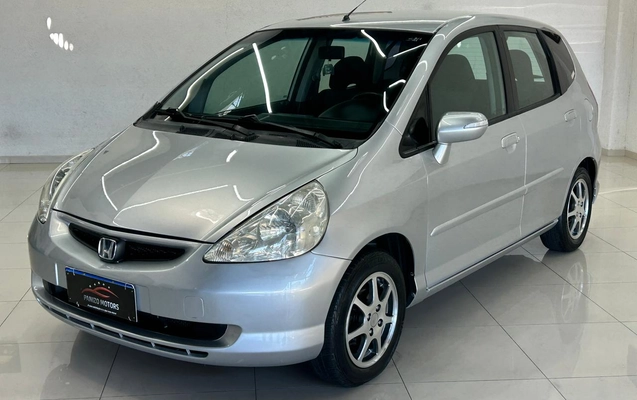 imagem-https://www.socarrao.com.br/sc-vehicle-images-prod/3735436/1788969712733-be428b0b-6cdc-4f05-86c5-f333ae5767f6.jpeg