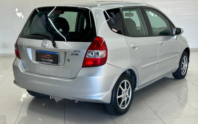 imagem-https://www.socarrao.com.br/sc-vehicle-images-prod/3735436/1788969712736-98c56586-b1d7-4635-a4d1-2d9602f425d5.jpeg