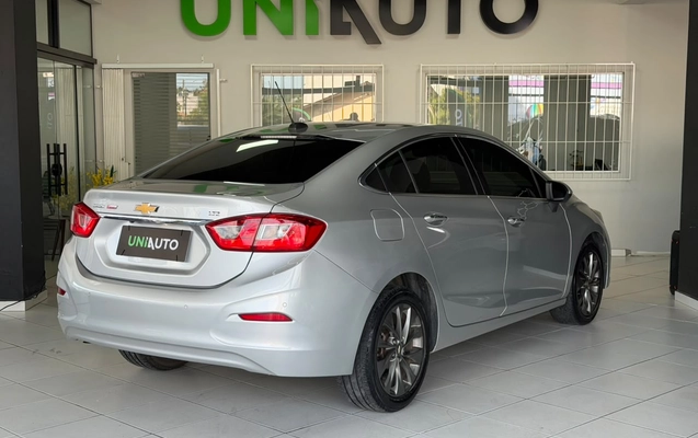 imagem-https://www.socarrao.com.br/sc-vehicle-images-prod/3735517/1788970057277-003_1426d779c54115457186607d917404f6.jpeg