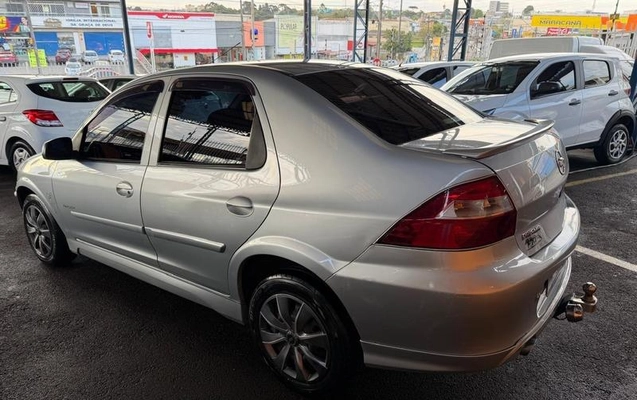 imagem-https://www.socarrao.com.br/sc-vehicle-images-prod/3735742/1788970866530-8454737_11_B_7dd991027a.jpeg