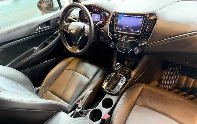imagem-https://www.socarrao.com.br/sc-vehicle-images-prod/3735760/1789564238483-8460097_17_B_c292a1a399.jpeg