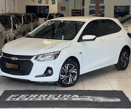 Chevrolet Onix 2022 Branco — foto 1 de 3