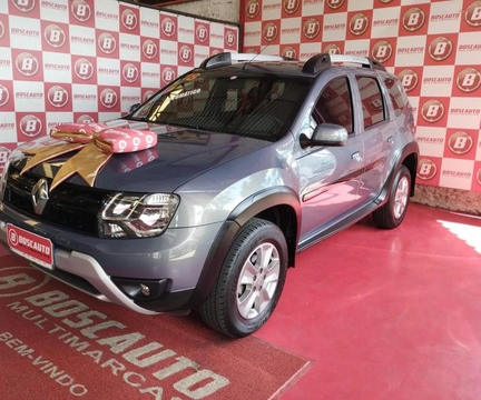 Renault Duster 2018 Cinza — foto 1 de 3