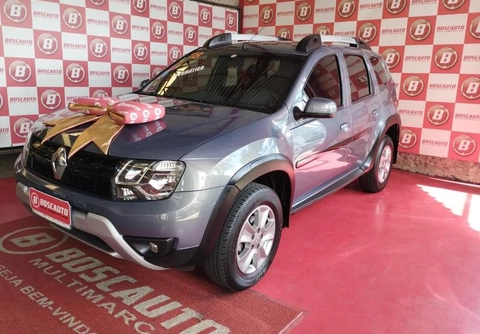 Renault Duster 2018 Cinza — foto 1 de 3