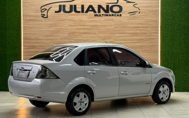 imagem-https://www.socarrao.com.br/sc-vehicle-images-prod/3736222/1788972140721-OD30w1IdrBPaIavvcb8fAp6XkZzWIRF6.jpg