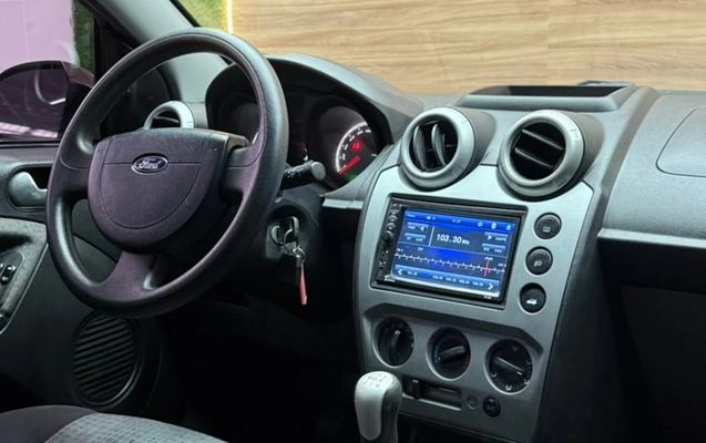 imagem-https://www.socarrao.com.br/sc-vehicle-images-prod/3736222/1788972140732-0jL7IRXqbpLjyilJIpJwnTsXqA1U62z3.jpg