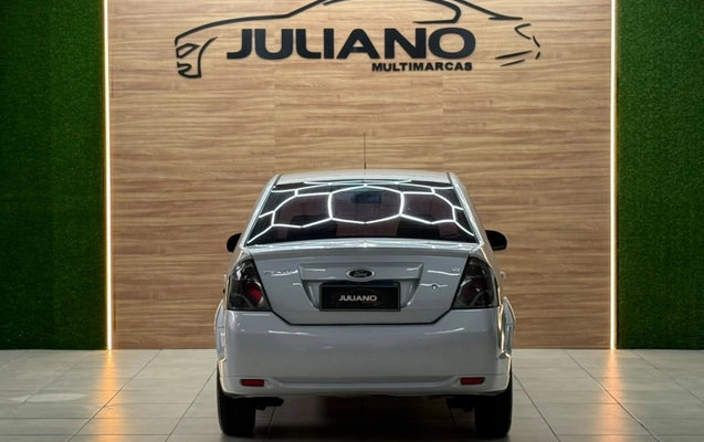 imagem-https://www.socarrao.com.br/sc-vehicle-images-prod/3736222/1788972140741-p9cJaBaB4zCX7UN85RHtrQejzjDRNHql.jpg