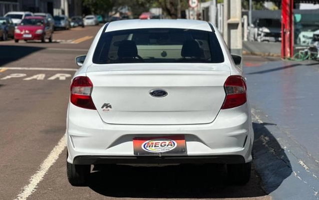 imagem-https://www.socarrao.com.br/sc-vehicle-images-prod/3736296/1788972498864-1788972353232.8.jpg