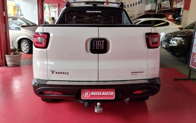imagem-https://www.socarrao.com.br/sc-vehicle-images-prod/37364/1790256494270-6718121_8_B_8949f1ced5.jpeg