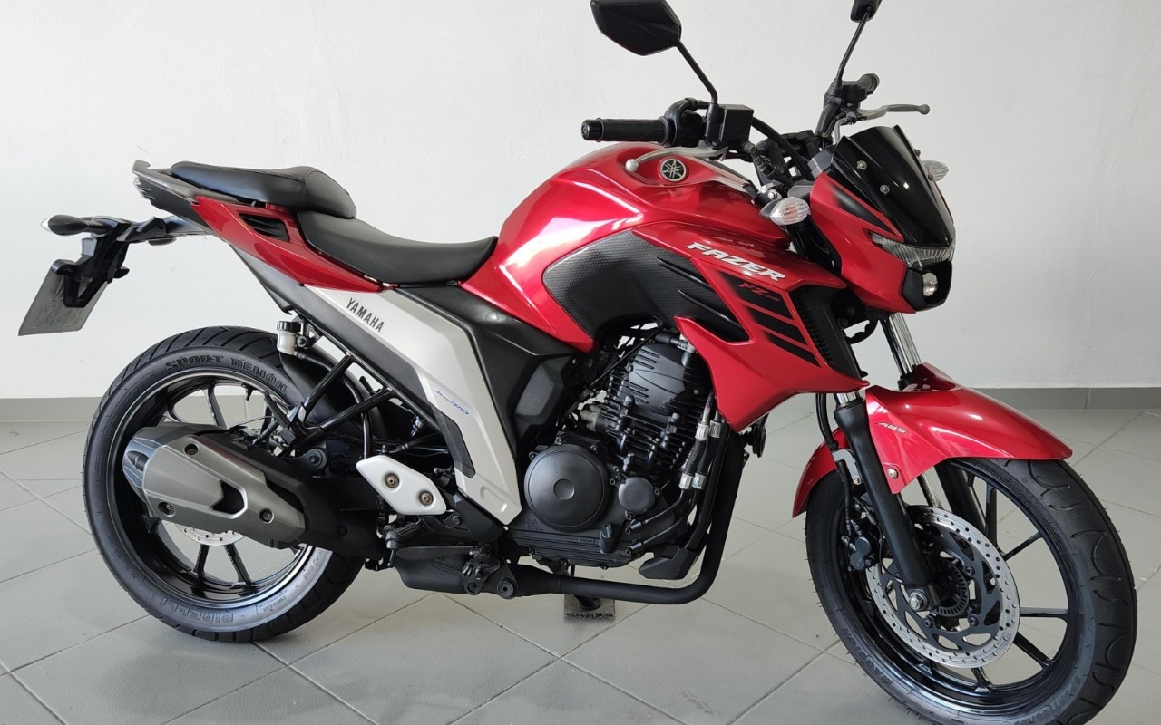 imagem-https://www.socarrao.com.br/sc-vehicle-images-prod/3736443/1788972769554-V2hhdHNBcHAgSW1hZ2UgMjAyNS0xMC0wMSBhdCAxMi4wNi4xMiAoMykuanBlZw.jpeg