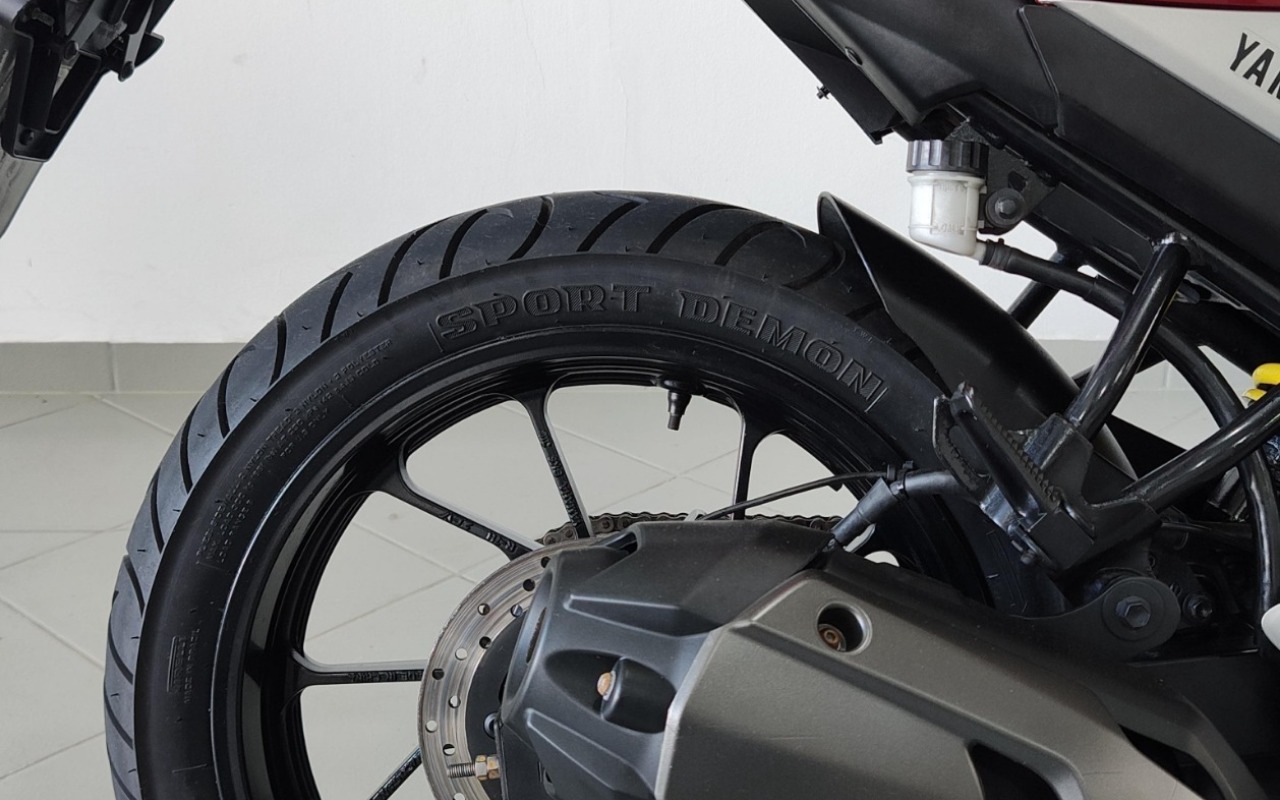 imagem-https://www.socarrao.com.br/sc-vehicle-images-prod/3736443/1788972769724-V2hhdHNBcHAgSW1hZ2UgMjAyNS0xMC0wMSBhdCAxMi4wNi4xMiAoNCkuanBlZw.jpeg