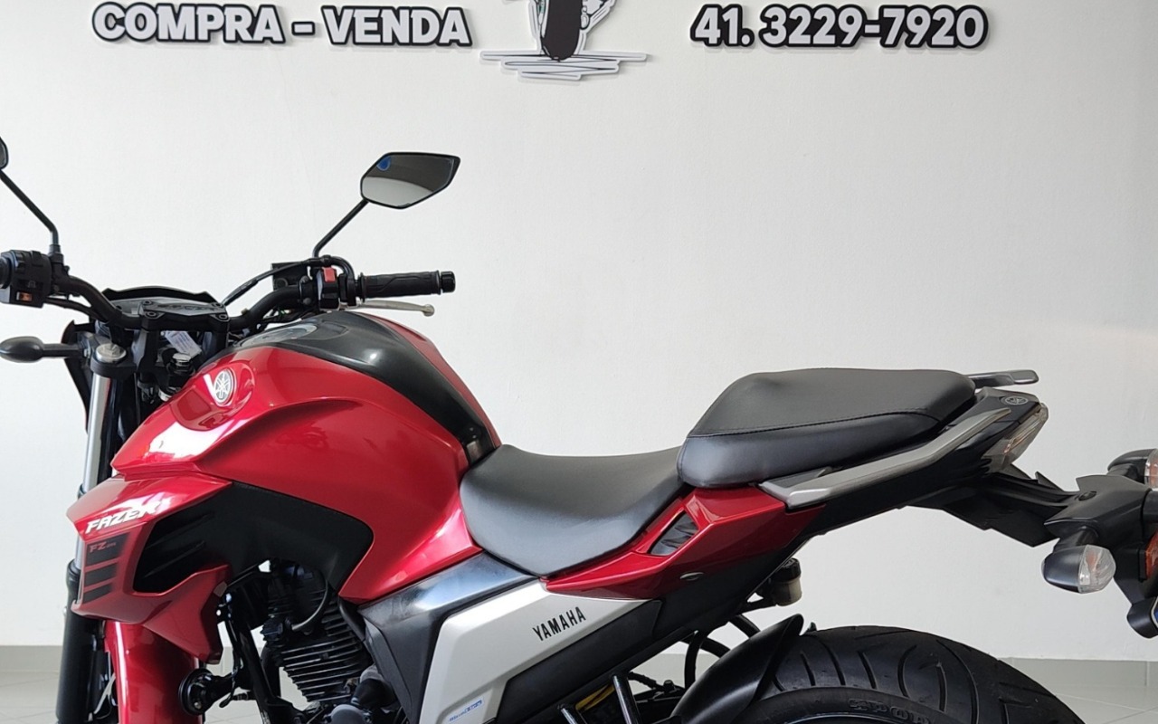 imagem-https://www.socarrao.com.br/sc-vehicle-images-prod/3736443/1788972771159-V2hhdHNBcHAgSW1hZ2UgMjAyNS0xMC0wMSBhdCAxMi4wNi4xMiAoMTUpLmpwZWc.jpeg