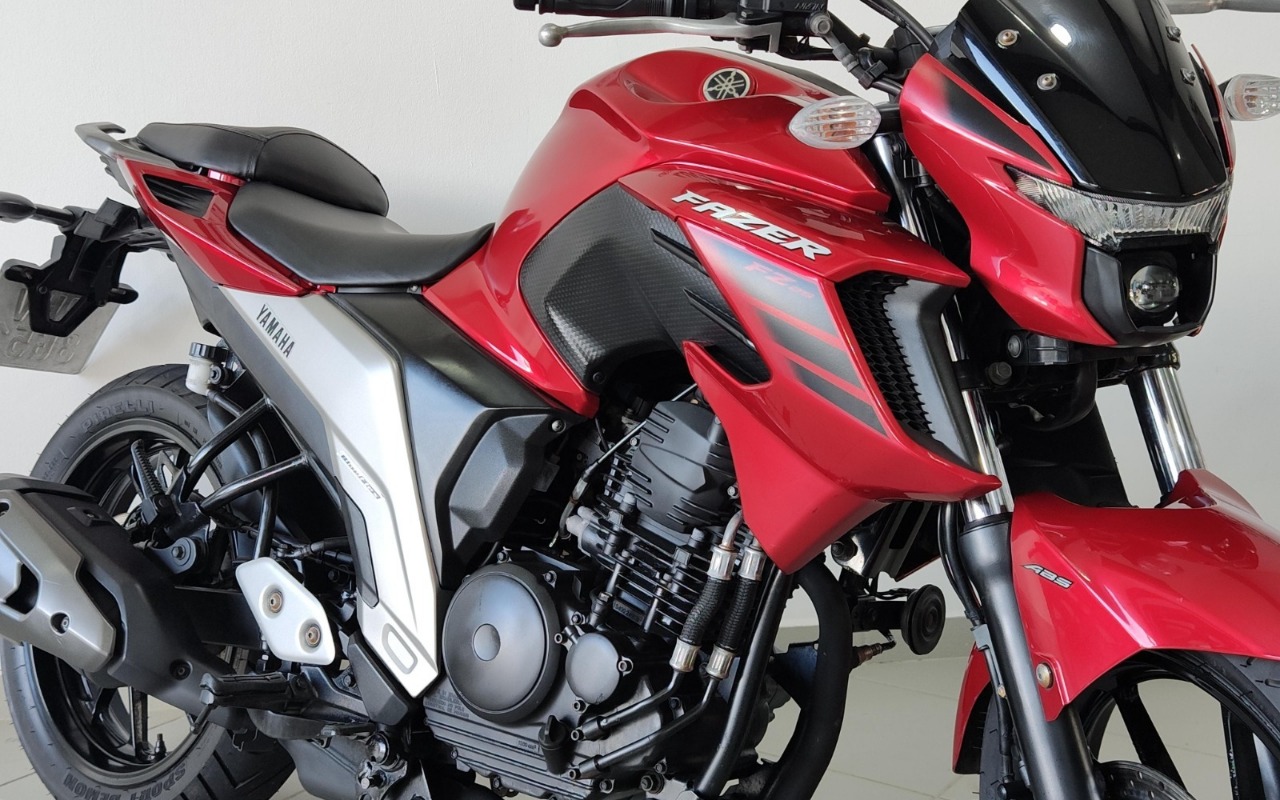 imagem-https://www.socarrao.com.br/sc-vehicle-images-prod/3736443/1788972771276-V2hhdHNBcHAgSW1hZ2UgMjAyNS0xMC0wMSBhdCAxMi4wNi4xMy5qcGVn.jpeg