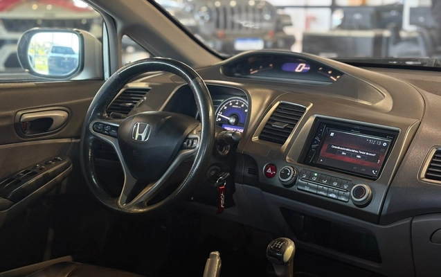 imagem-https://www.socarrao.com.br/sc-vehicle-images-prod/3736446/1788972771109-56fed1f1212a4fce9c777b6467d8eabf_1788972736914.jpg