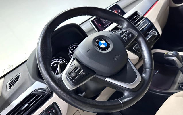 imagem-https://www.socarrao.com.br/sc-vehicle-images-prod/3736495/1788972874448-4d20bdf7-81d9-460e-bf8a-9fad15f2f525.jpg