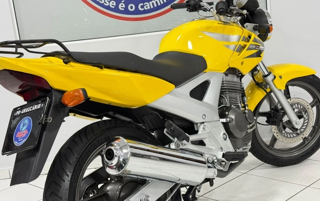 imagem-https://www.socarrao.com.br/sc-vehicle-images-prod/3736764/1788980534725-V2hhdHNBcHAgSW1hZ2UgMjAyNi0wOS0wOSBhdCAxNS41Ny40NSAoMykuanBlZw.jpeg